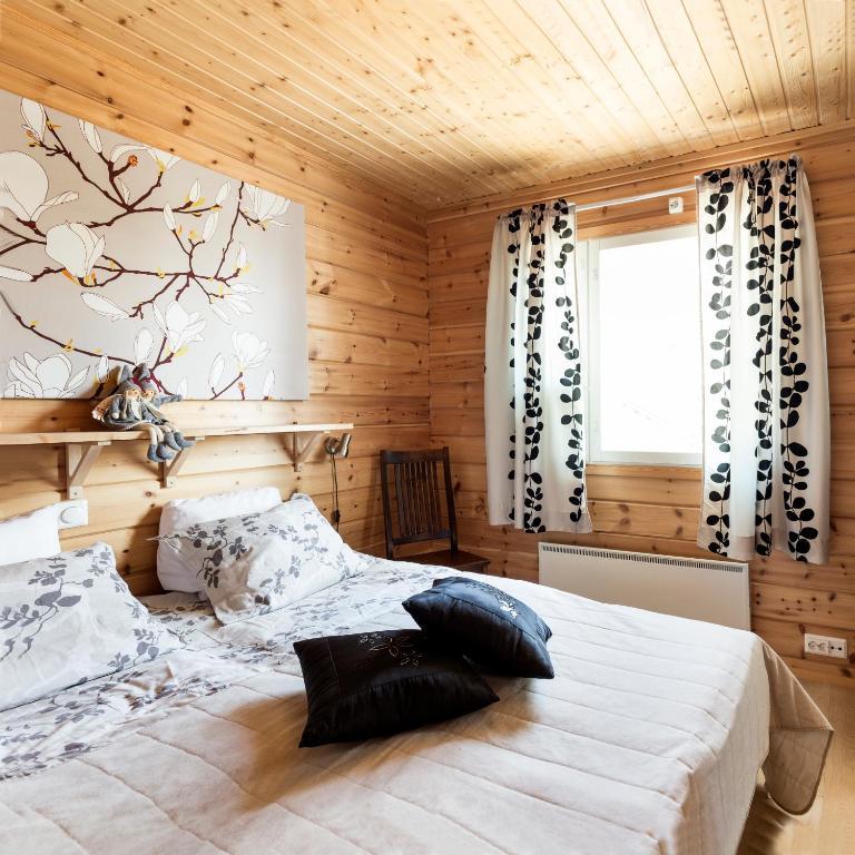 Napapiirin Jaervilomat Hotel Luukonniemi Bilik gambar