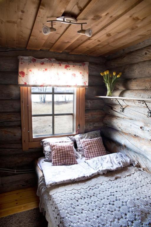 Napapiirin Jaervilomat Hotel Luukonniemi Bilik gambar